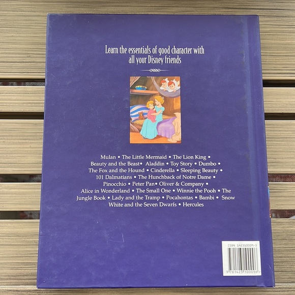 Disney’s Family Storybook Collection-75 Fables for Living, Loving, & Learning - Picture 2 of 2
